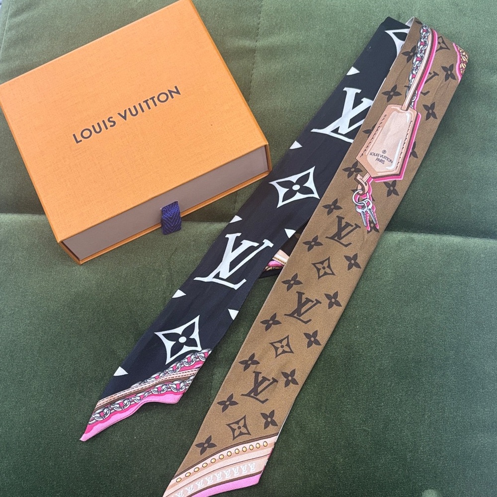 Louis Vuitton Black and Brown Monogram Scarf